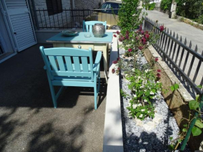 Holiday home with a sea view terraces, just couple of minute from the beach